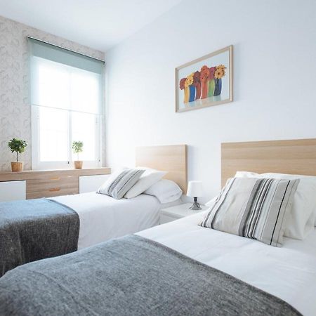 Magno Apartments Siete Revueltas Siviglia Esterno foto