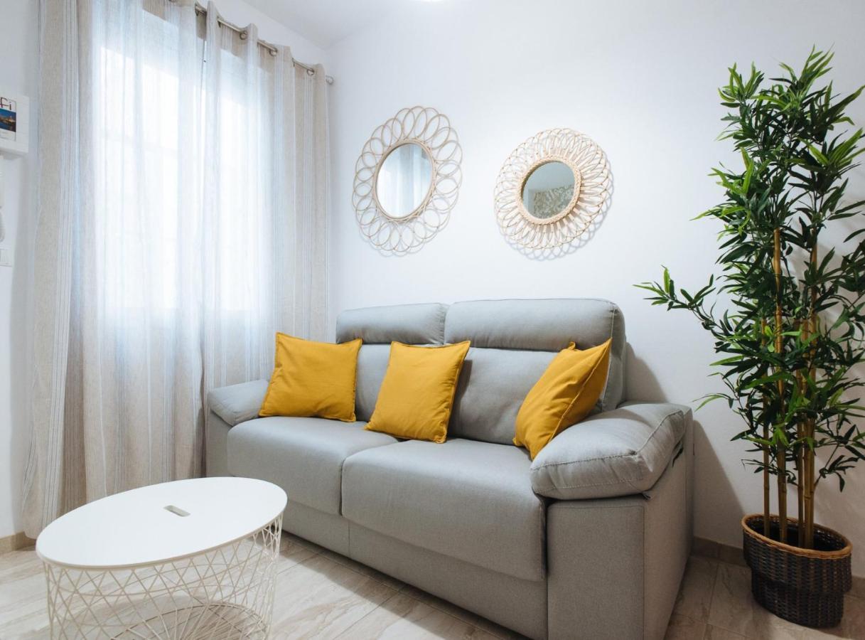 Magno Apartments Siete Revueltas Siviglia Esterno foto